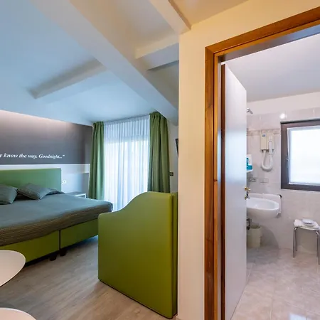 Ideal 4* Сірміоне